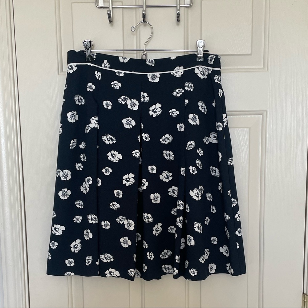 NWT Brooks brothers floral pleated A-line skirt size 10